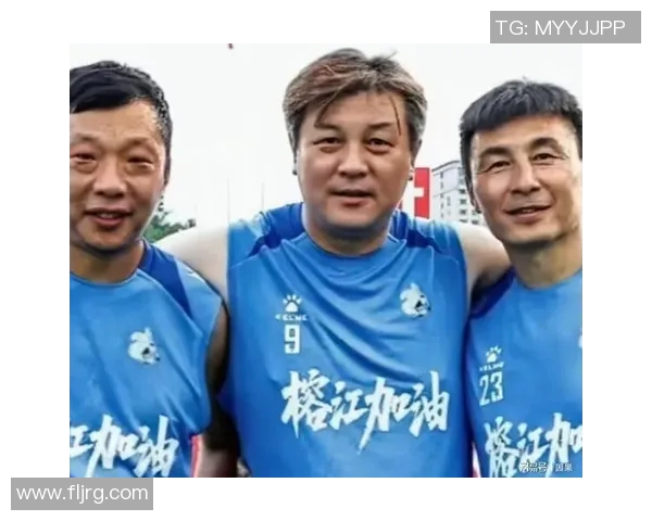 从未离婚的足球明星们的幸福家庭生活揭秘